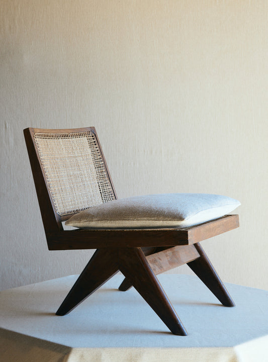 Vol. 106 Pierre Jeanneret Easy Chair