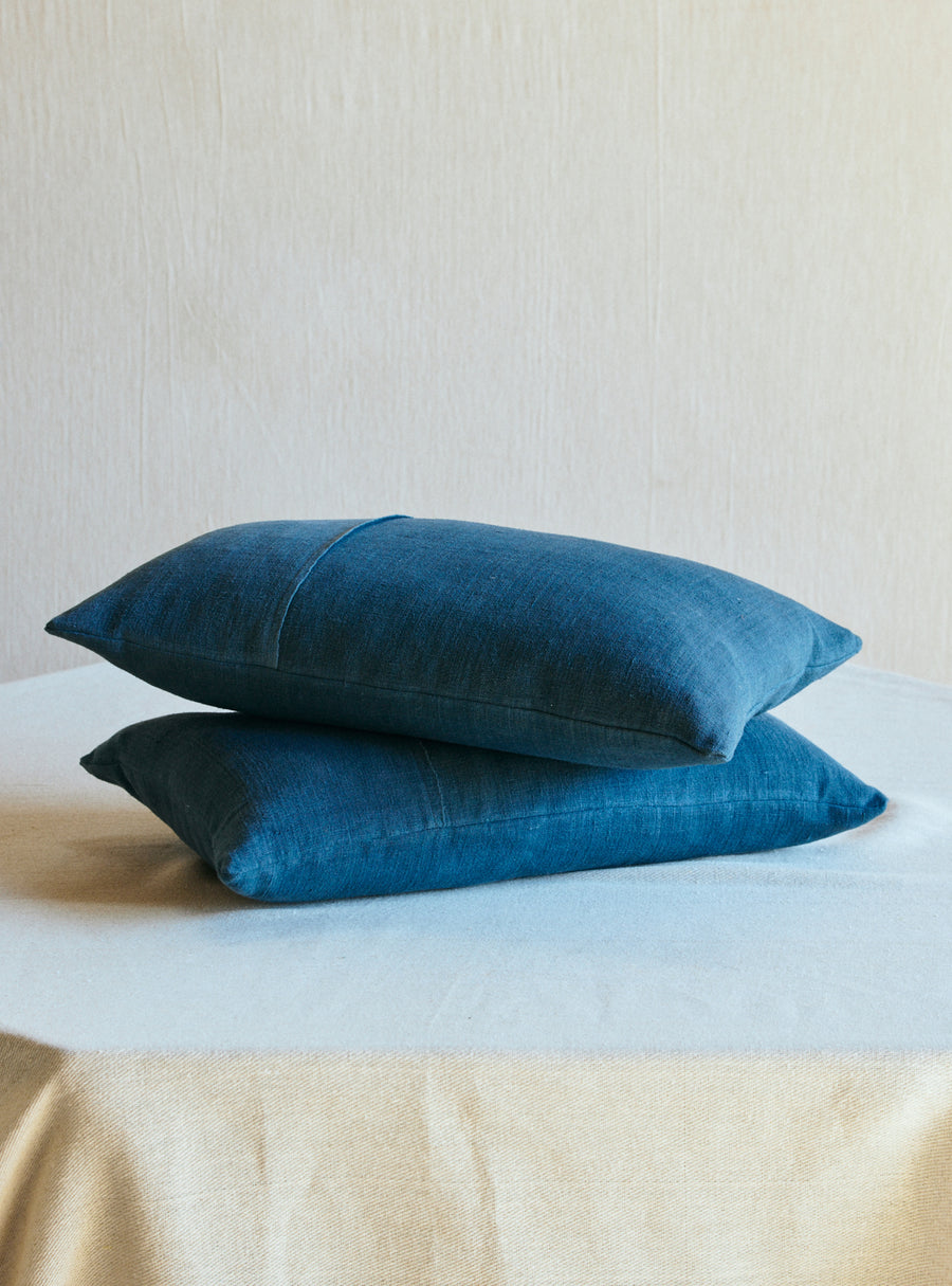 Vol. 208 HAND-DYED LINEN CUSHION I