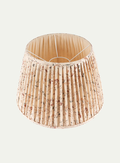 Vol 301 April’s Acorn Lampshade I
