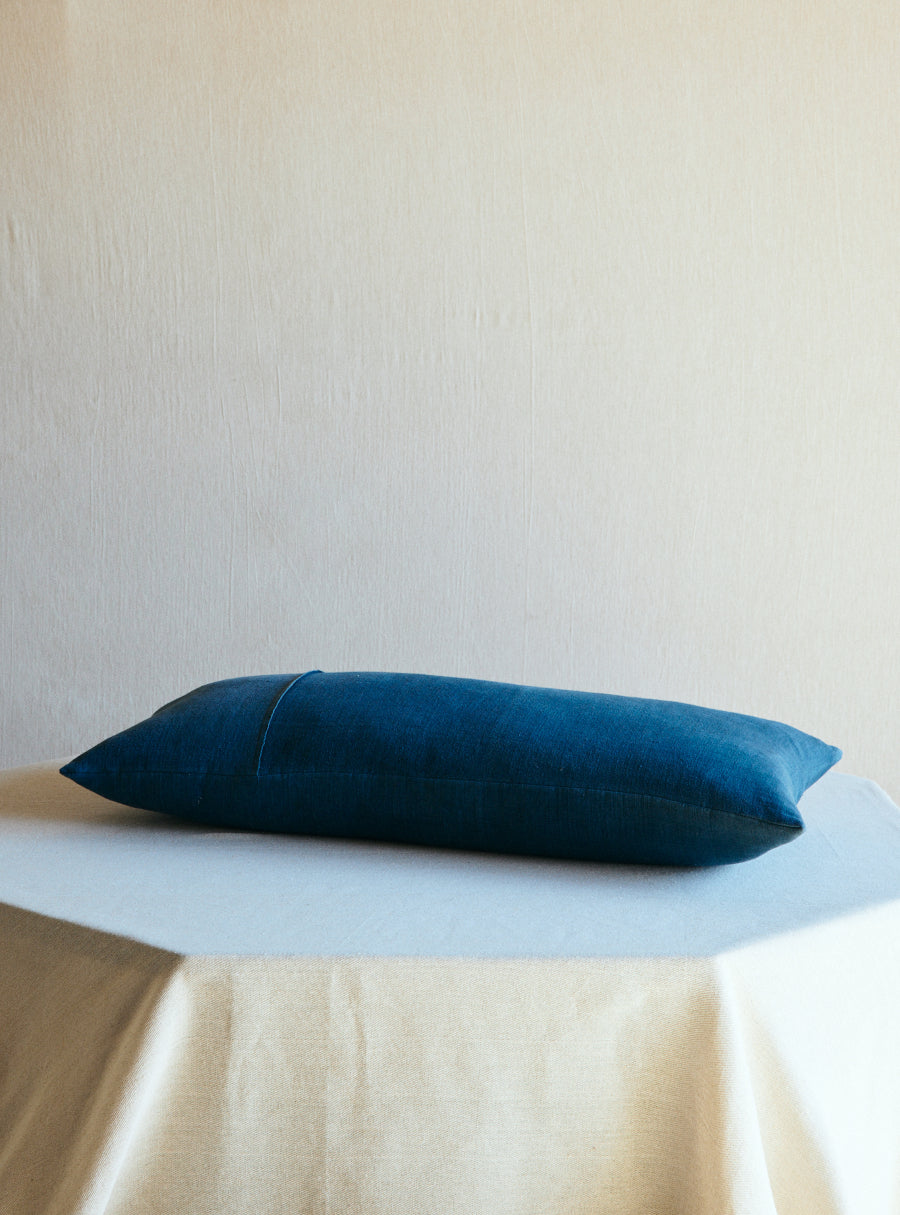 Vol. 210 HAND-DYED LINEN CUSHION III